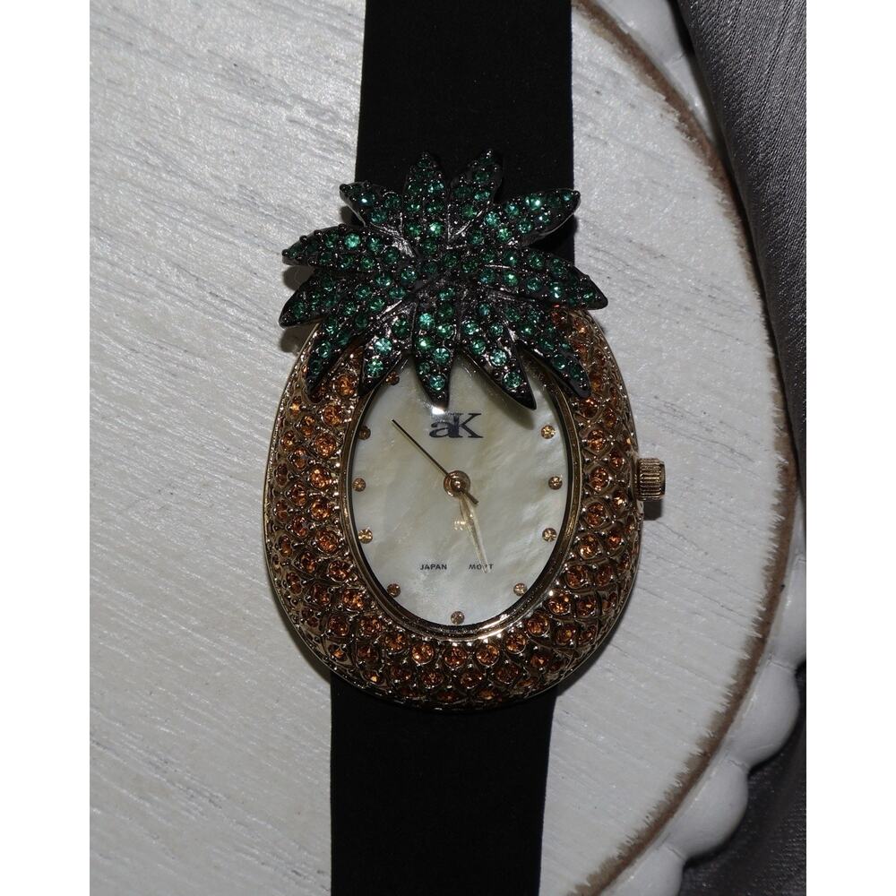 Vintage Anne Klein Pineapple Shape Mother Of Pearl Dial Ladies Watch 52.19G